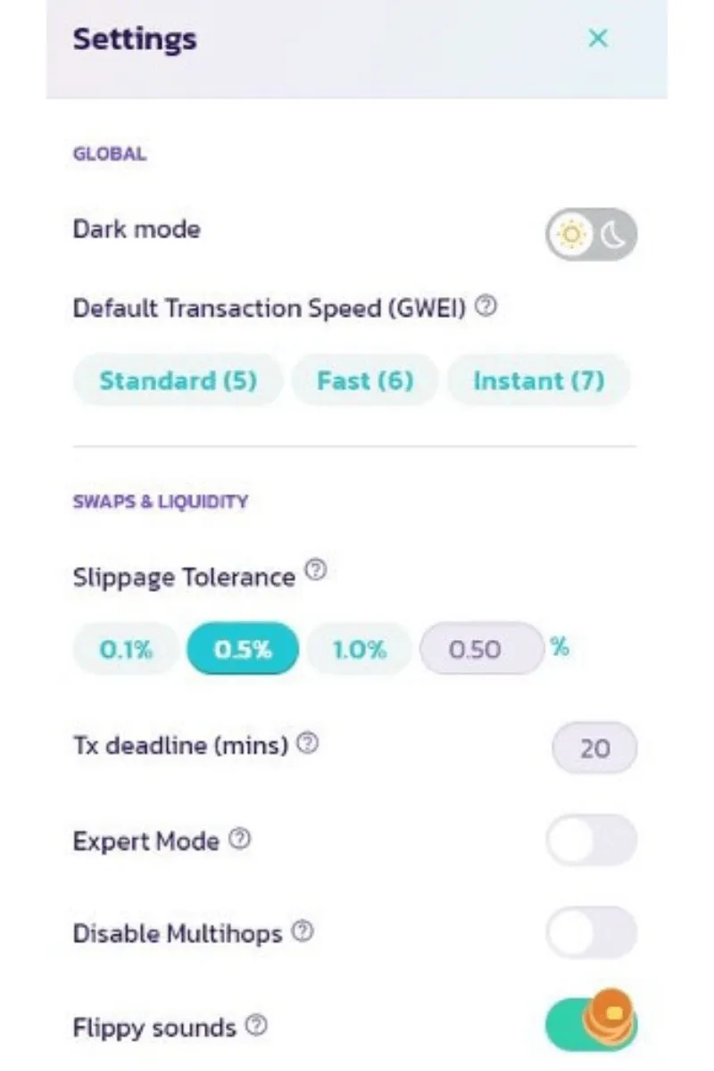 Skjermbilde av PancakeSwap-innstillinger som viser alternativer for Dark Mode, transaksjonshastighet, slippage tolerance, og andre funksjoner.